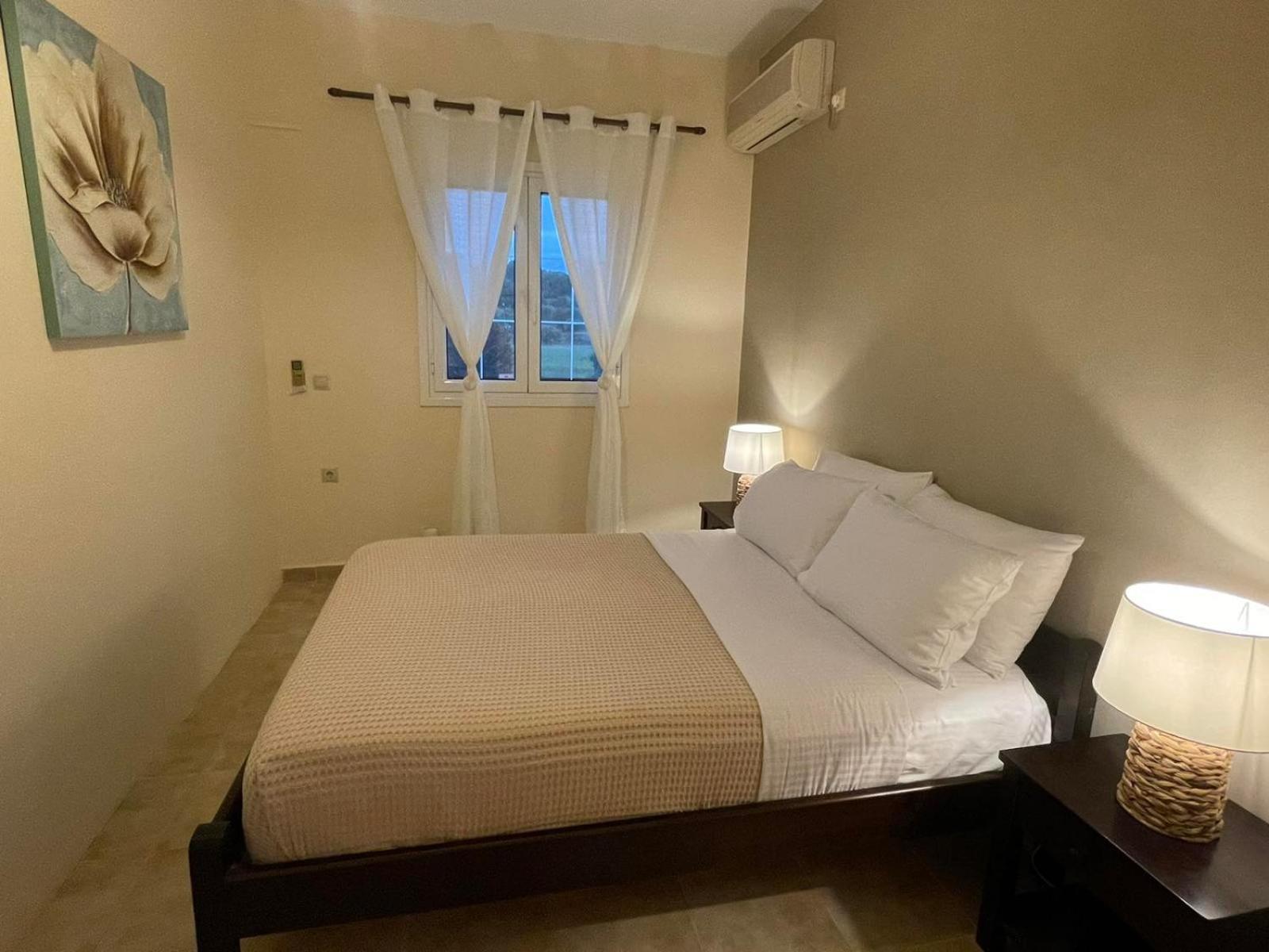 Theros Retreat Спартия Номер фото