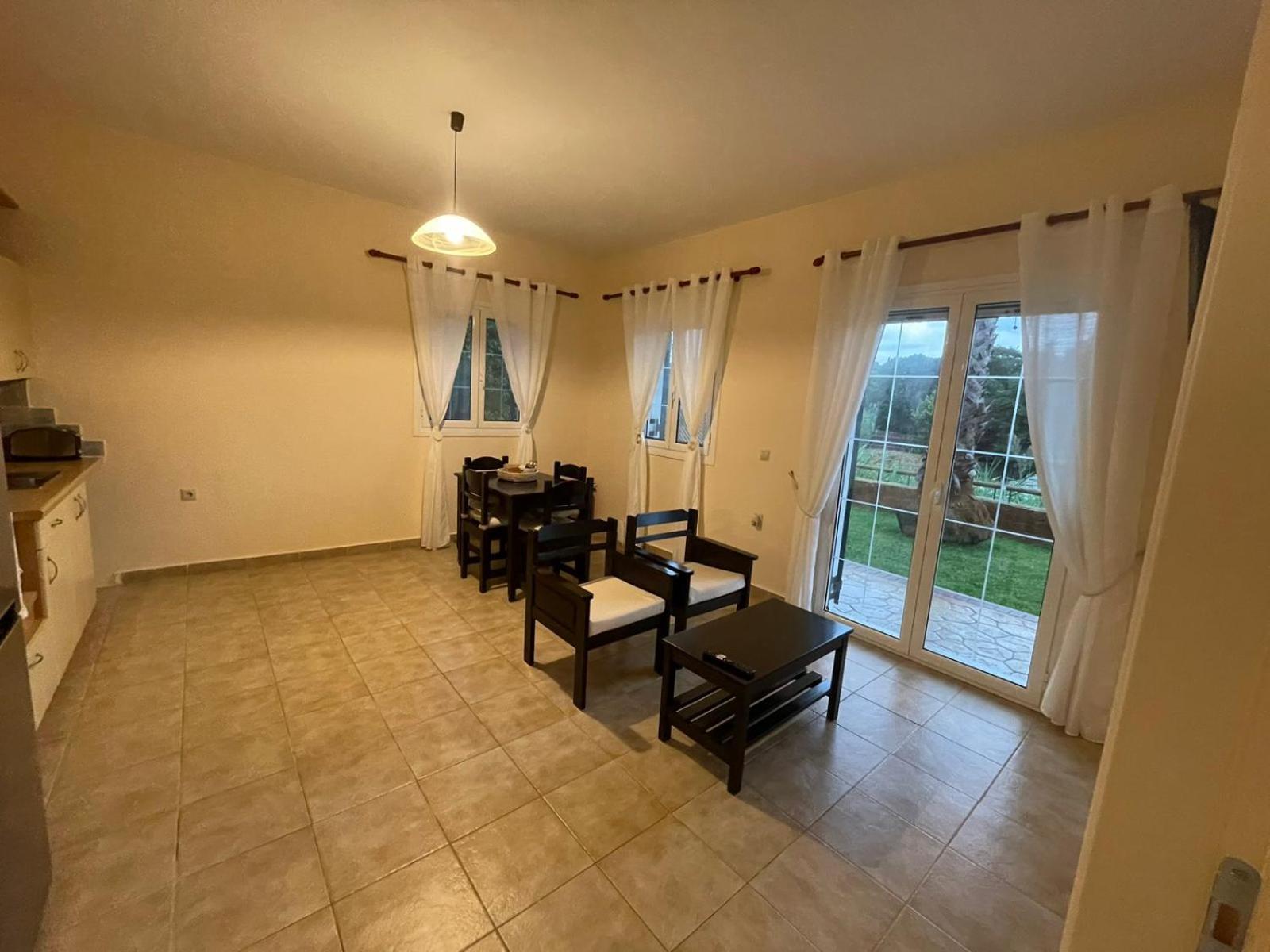 Theros Retreat Спартия Номер фото